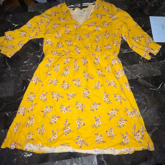 Colourful and Soft Summer Dress - Picture 2 of 2